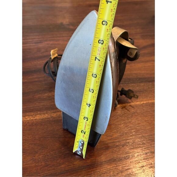 Vintage iron  - Picture 5 of 8